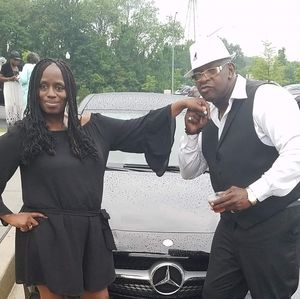 Meet your Posher, Bobby